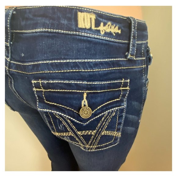 KUT from the Kloth Capri Shorts - Picture 12 of 14